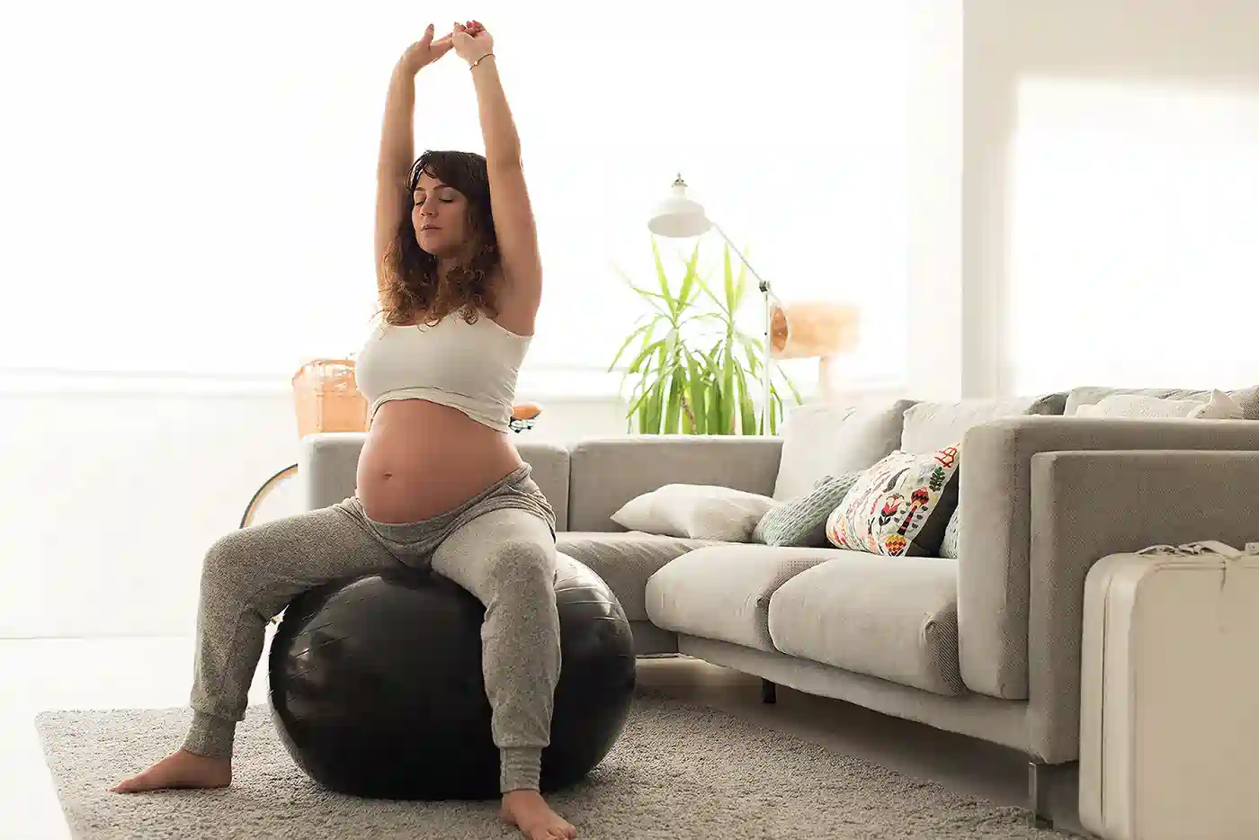 How to Support Your Core Safely During Pregnancy